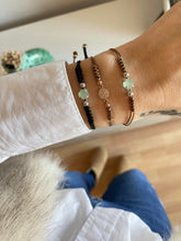 Cargar imagen en el visor de la galería, Pulsera Mikadzuki Calcedony Omamori Joyas