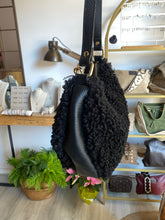 Cargar imagen en el visor de la galería, Bolso Borreguito piel