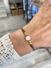 Cargar imagen en el visor de la galería, Pulsera Rosa de Sant Jordi Omamori Joyas
