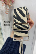 Cargar imagen en el visor de la galería, Correas Para Bolsos (Nuevas) Omamori Joyas