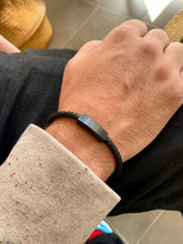 Laden Sie das Bild in den Galerie-Viewer, Pulsera Hombre 144 Omamori Joyas