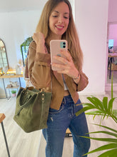 Load image into Gallery viewer, Bolso Bombonera Aina Omamori Joyas