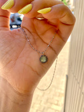 Cargar imagen en el visor de la galería, Colgante Mikadzuki