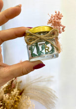 Cargar imagen en el visor de la galería, PROMO Lola en Mini tarritos Omamori Joyas