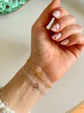 Laden Sie das Bild in den Galerie-Viewer, Pulsera Nina Love Omamori Joyas