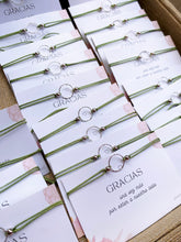 Cargar imagen en el visor de la galería, Pack Pulseras Detalle de boda con mensaje Gracias una vez más.. Omamori Joyas