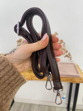Cargar imagen en el visor de la galería, Bolso Ona Medium Omamori Joyas
