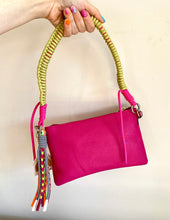 Cargar imagen en el visor de la galería, Bolso Colors 124 Medium Omamori Joyas