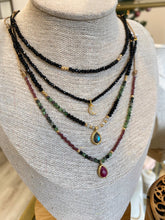 Charger l'image dans la galerie, Collar Mini Gems Rubí