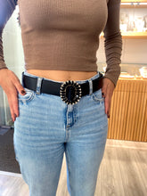 Cargar imagen en el visor de la galería, Cinturón Oval Negro