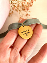 Cargar imagen en el visor de la galería, Medalla para Ramo Omamori Joyas