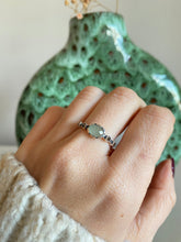 Laden Sie das Bild in den Galerie-Viewer, Anillo Calcedony Vintage Omamori Joyas