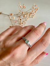 Cargar imagen en el visor de la galería, Anillo Mint Calcedony Omamori Joyas