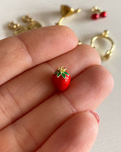 Load image into Gallery viewer, Charm Fresa Omamori Joyas