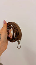 Cargar imagen en el visor de la galería, Bolso Borreguito con neceser Omamori Joyas
