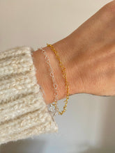 Laden Sie das Bild in den Galerie-Viewer, Pulsera Nina Love Omamori Joyas