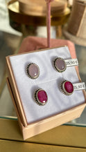 Laden Sie das Bild in den Galerie-Viewer, Pendientes India bolitas Omamori Joyas