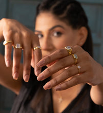 Cargar imagen en el visor de la galería, Anillo Calcedonia Bronce Omamori Joyas