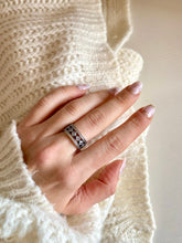 Cargar imagen en el visor de la galería, Anillo Angelina 11231 Omamori Joyas