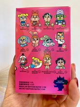 Laden Sie das Bild in den Galerie-Viewer, Caja sorpresa de POP MART CRY BABY Las Supernenas