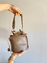 Cargar imagen en el visor de la galería, Bolso BümbÓ Omamori Joyas