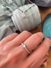 Cargar imagen en el visor de la galería, Colgante Mikadzuki