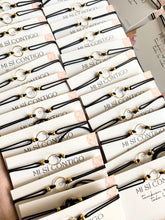 Cargar imagen en el visor de la galería, Pack Pulseras Detalle de boda con mensaje Mi sí contigo Omamori Joyas