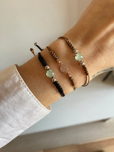 Cargar imagen en el visor de la galería, Pulsera Mikadzuki Calcedony Omamori Joyas