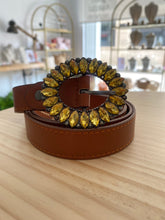 Cargar imagen en el visor de la galería, Cinturón Strass honey colores Omamori Joyas