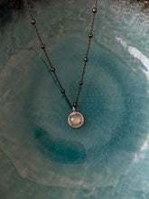 Cargar imagen en el visor de la galería, Colgante Mikadzuki