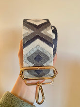 Cargar imagen en el visor de la galería, Correas Para Bolsos (Nuevas) Omamori Joyas
