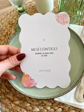 Cargar imagen en el visor de la galería, Tarjetón con mensaje “Mi sí contigo” Omamori Joyas
