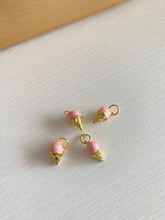 Cargar imagen en el visor de la galería, Variedad de Charms Omamori Joyas