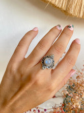 Load image into Gallery viewer, Anillo Marrakech Piedra luna Omamori Joyas