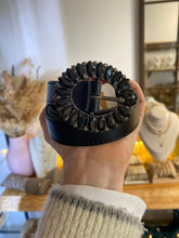 Cargar imagen en el visor de la galería, Cinturón Strass honey colores Omamori Joyas