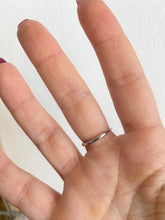 Charger l'image dans la galerie, Anillo Bali Flor Circ