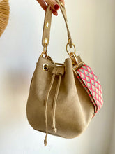 Load image into Gallery viewer, Bolso Laia Bombonera