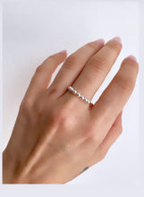 Charger l'image dans la galerie, Anillo bolitas antiestrés