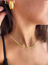 Laden Sie das Bild in den Galerie-Viewer, Collar Snake Acero Omamori Joyas