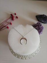 Charger l'image dans la galerie, Colgante Luna Creciente