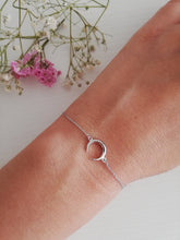 Cargar imagen en el visor de la galería, Pulsera Luna Creciente Omamori Joyas