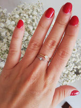 Load image into Gallery viewer, Anillo Mini Luna Omamori Joyas
