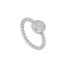 Load image into Gallery viewer, Anillo Berta con Piedra luna Omamori Joyas