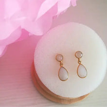 Load image into Gallery viewer, Pendientes en lágrima Omamori Joyas
