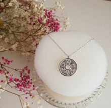 Charger l'image dans la galerie, Amuleto Japonés en Plata