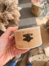 Cargar imagen en el visor de la galería, Porta Alianzas Árabe personalizado Omamori Joyas