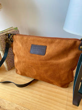 Cargar imagen en el visor de la galería, Bolso Medium Ante ( colores ) Omamori Joyas