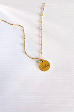 Cargar imagen en el visor de la galería, Colgante Medalla Personalizada Omamori Joyas