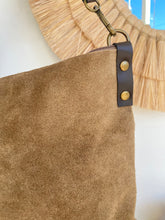 Cargar imagen en el visor de la galería, Bolso Gina Omamori Joyas