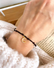 Cargar imagen en el visor de la galería, Pulsera Lola Chocolate Omamori Joyas